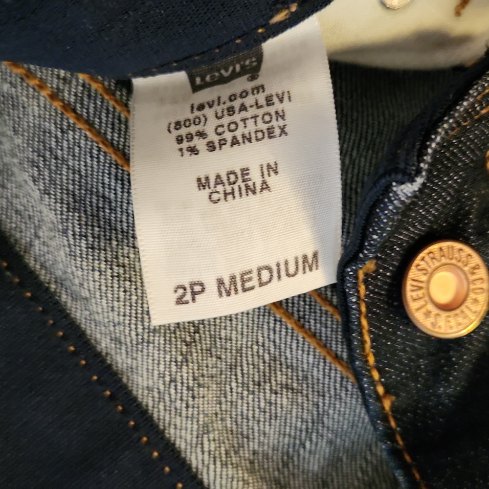 Levi's Ribcage Boot Cut Jeans - Picture 3 of 4